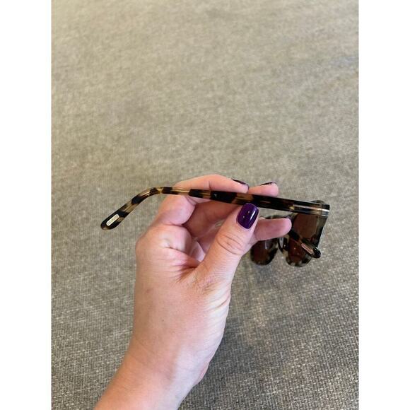 Tom Ford Women's Avery Sunglasses Dark Havana - Lenses need replacement - Picture 7 of 7